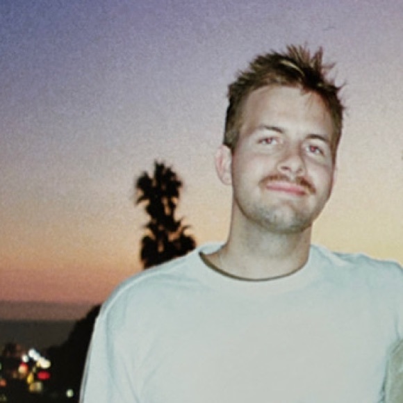 Meet your Posher, Posh - Picture 1 of 1